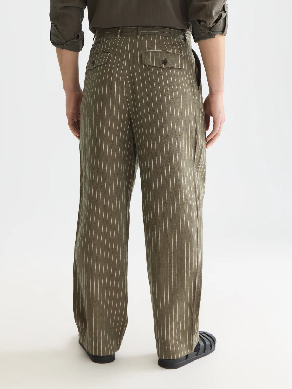Scotch and Soda Pleated Pinstriped Cottonlinen Loose Straightfit Chino