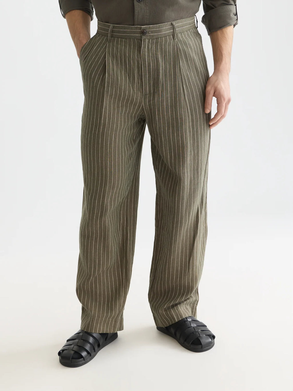 Scotch and Soda Pleated Pinstriped Cottonlinen Loose Straightfit Chino