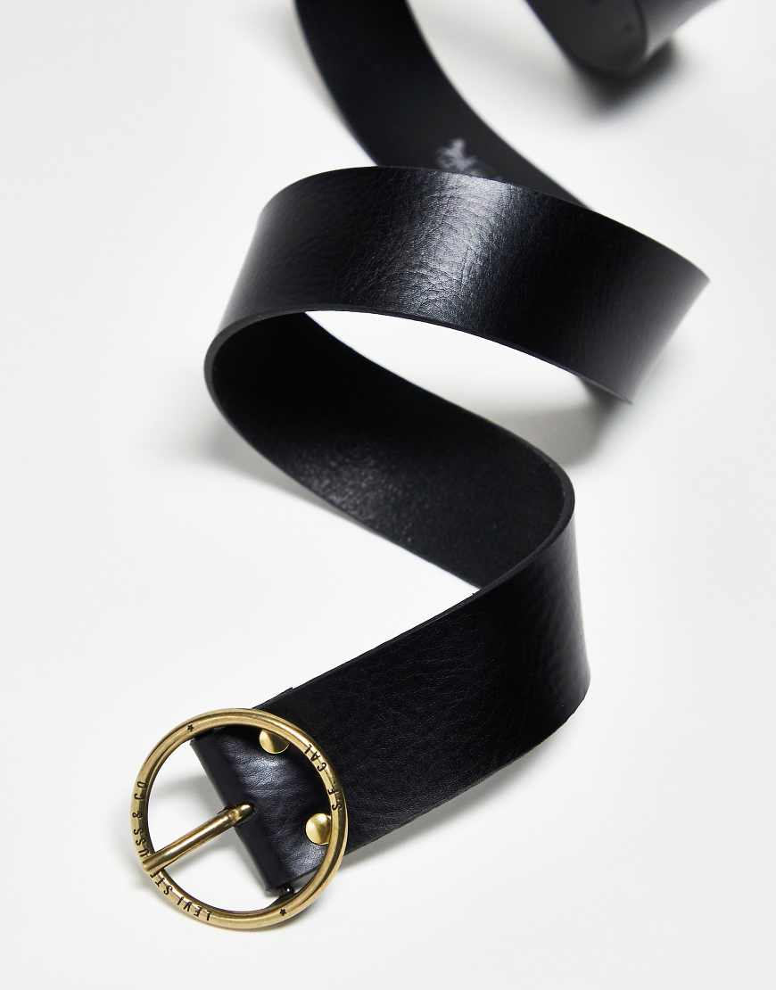 Levi's Circle Buckle Black Belt