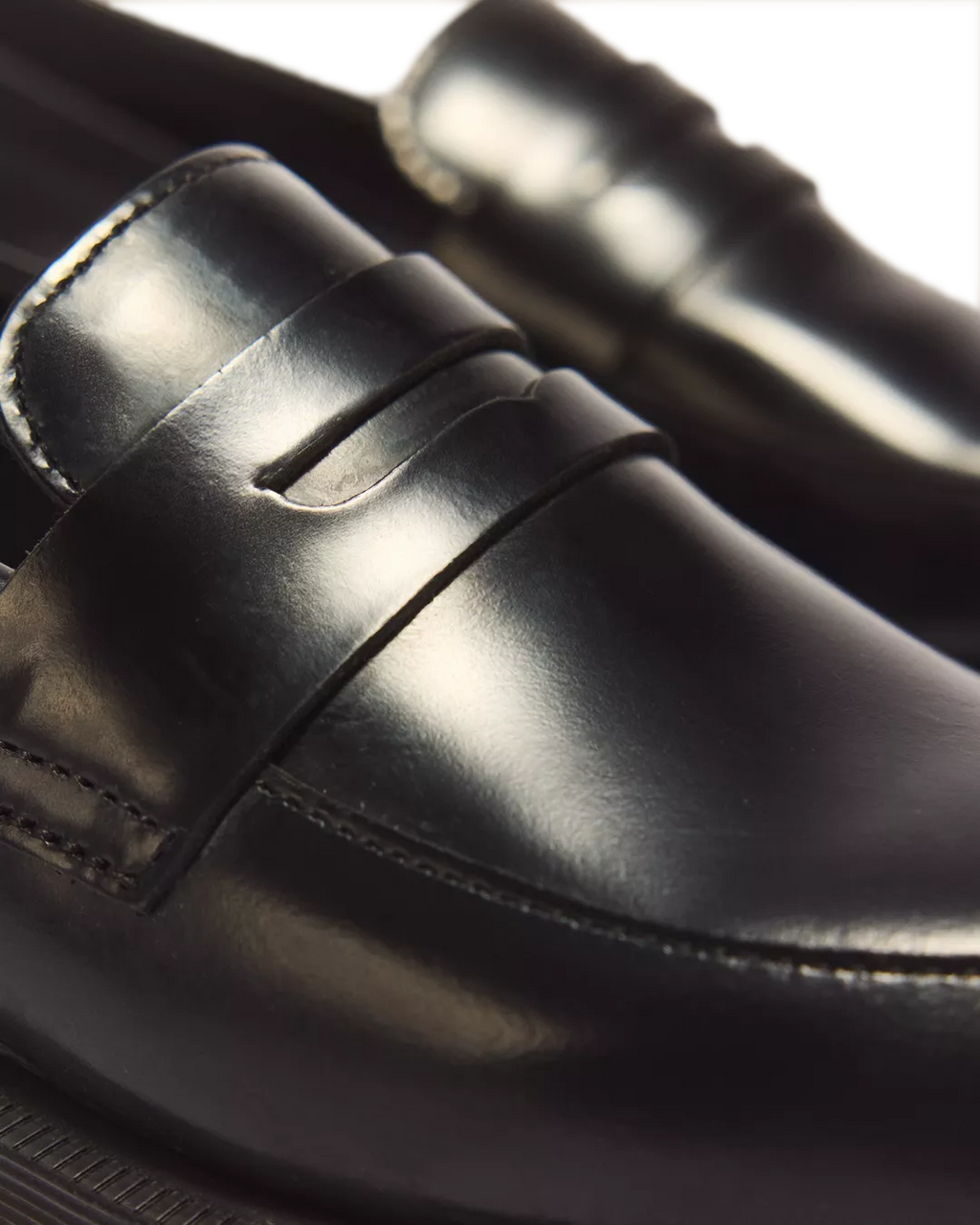 Dr. Martens Temara Black