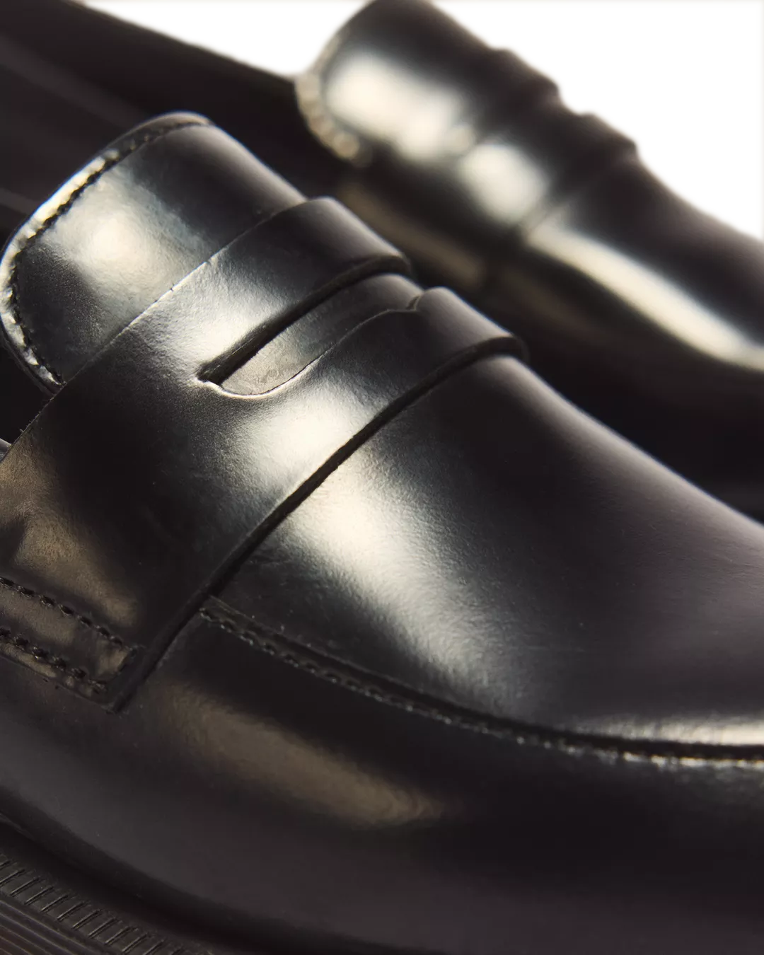 Dr. Martens Temara Black