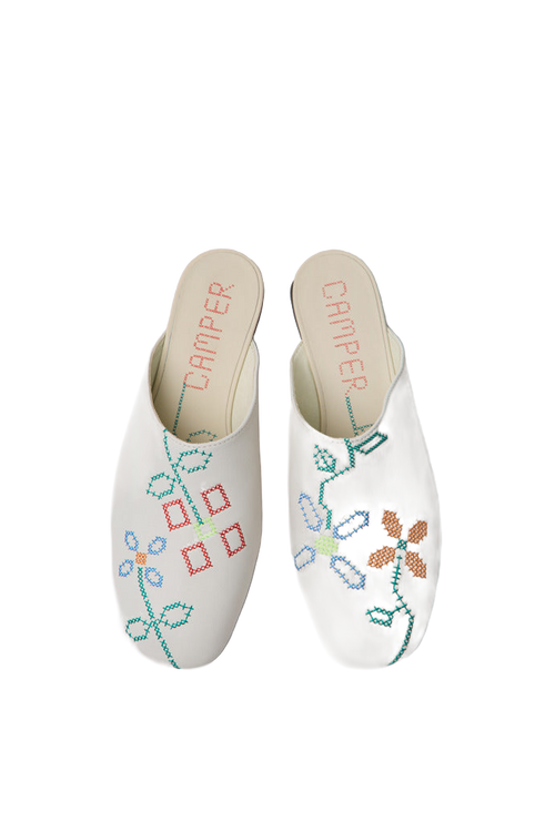 Camper Twins Clogs White - remove_bg