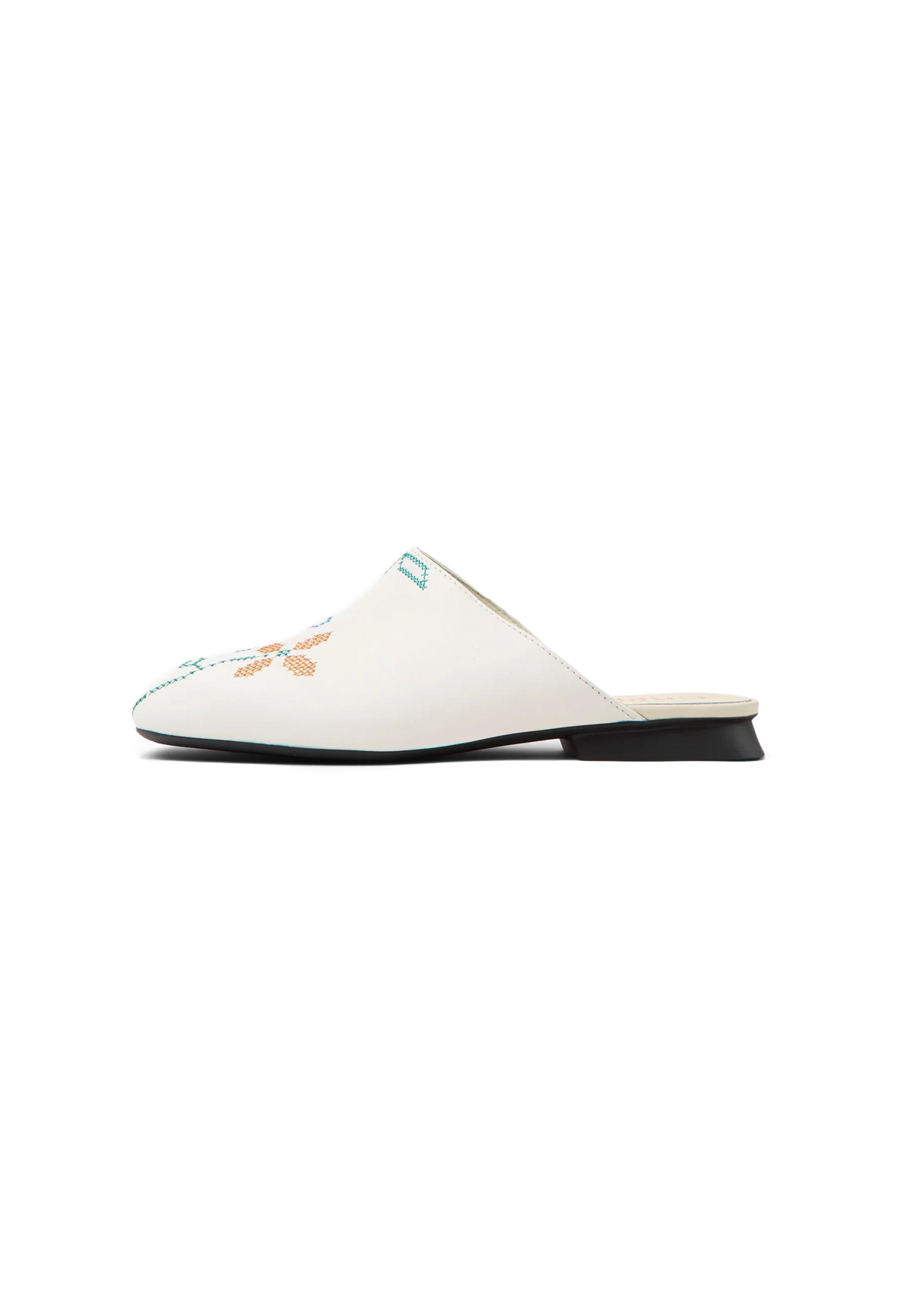 Camper Twins Clogs White - remove_bg